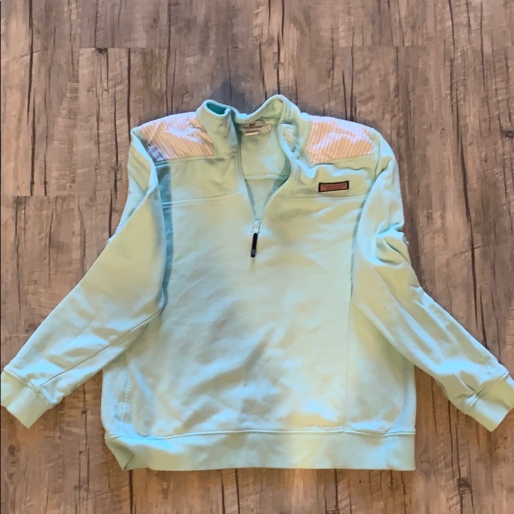 Vineyard Vines Shep pullover/fleece on the inside!